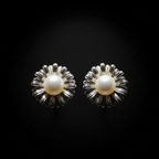 Metallic Daisy Studs – Dark Cinematic