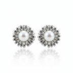 Metallic Daisy Studs – Studio White